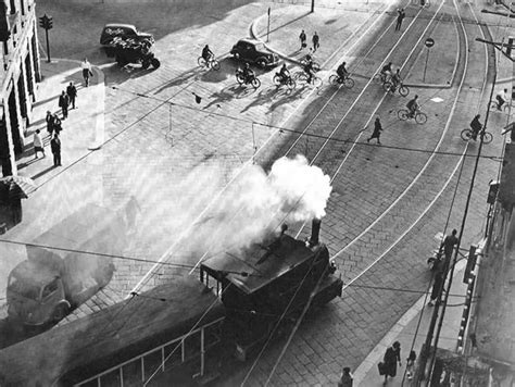 Milano Il Mitico Tram Gamba De Legn Amarcord Su Fb La Repubblica