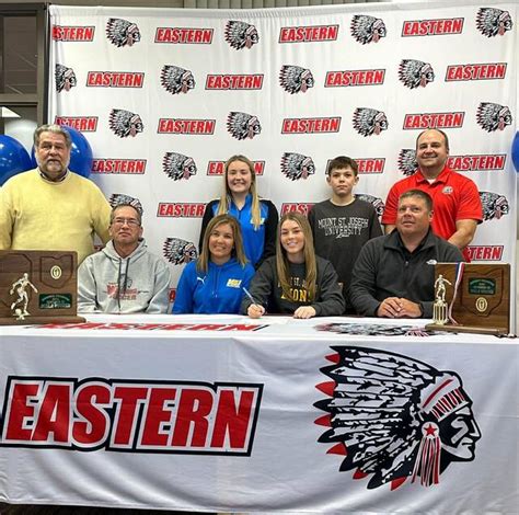 Easterns Dotson Signs With Mount St Joseph Brown County Press