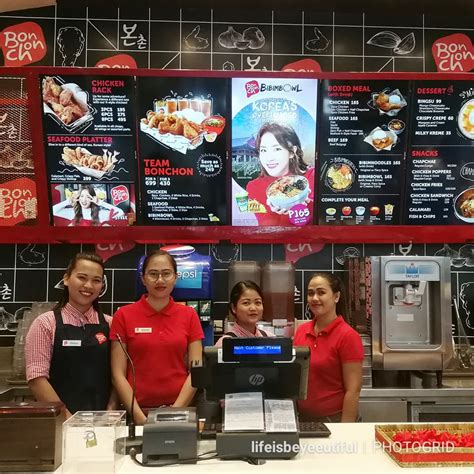 Bonchon The Original Korean Style Chicken Opens In One Central Mall