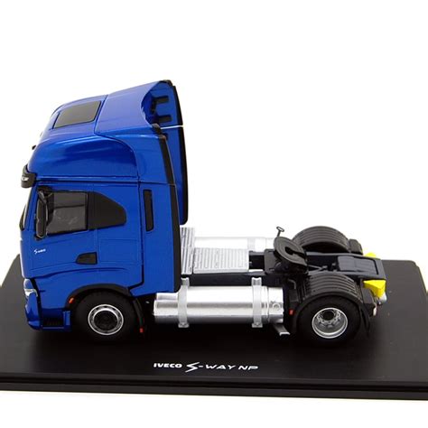 Iveco S Way Np Tractor Truck Assi Blu Metallizzato