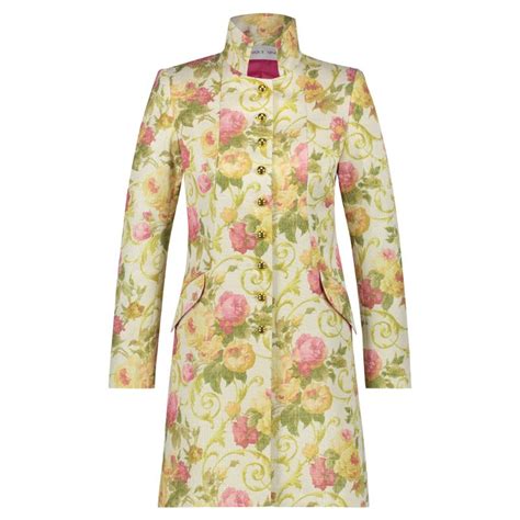 Romantic Flowerbed Jacquard Tailored Coat ǀ Monique Singh