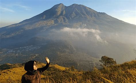 Misteri Gunung Lawu Via Candi Cetho Yang Sering Beredar Lazuva