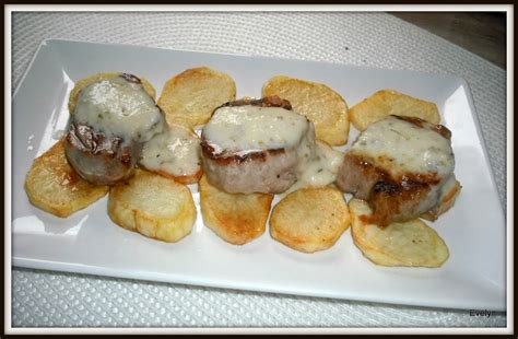 Cocina para burros Medallones de solomillo con salsa de queso y orégano