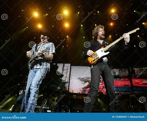 Brooks and Dunn Perform in Concert Editorial Photography - Image of ...