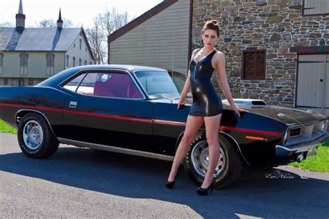 1970 Plymouth Cuda Wow Car Girls Beautiful Models Beautiful Women Plymouth Cuda Hot Rides