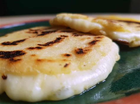 Colombian Arepas Con Queso