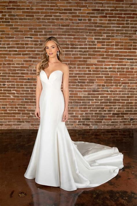 Modern Mikado Fit And Flare Wedding Dress With Detachable Overskirt And