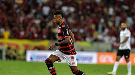 Flamengo Enfrenta O Juventude 8 Desfalques E 2 Pendurados