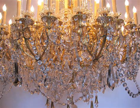 The Spelling Manor Grand Foyer Chandelier From The Former Home Of