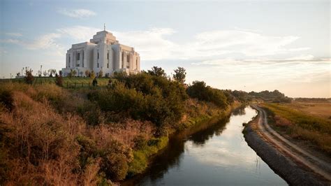 Open House Begins for Meridian Idaho Temple « Meridian Magazine