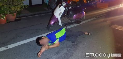 4度酒駕騎到睡著！醉男臥機車道「口水滿臉」 酒測值破表警傻眼 Ettoday社會新聞 Ettoday新聞雲