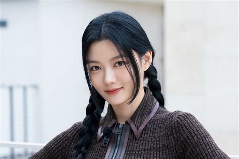 Kim Yoo Jung In Talks To Star In New Webtoon Based Drama Kpop Coin Community