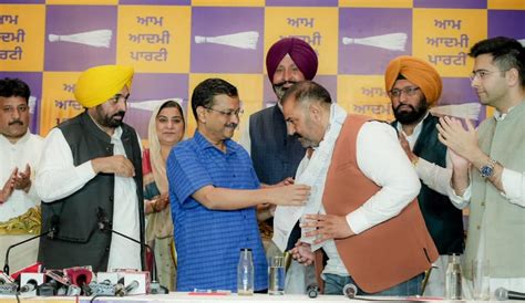 AAP Names Former Congress Leader Rinku As Candidate For Jalandhar LS