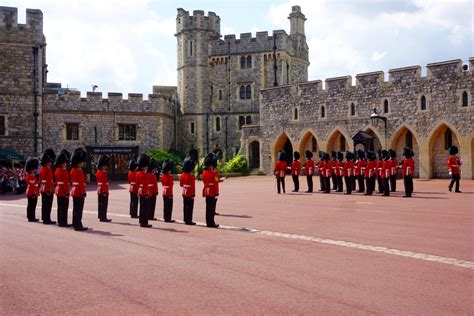 Londres Troca de guarda no Palácio de Buckingham Viajonários