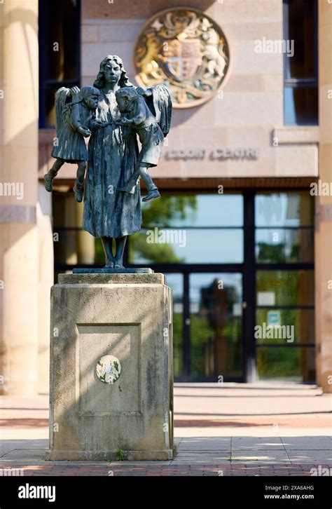 Scales Of Justice Statue Outside Of Middlesbrough Law Courts Hi Res