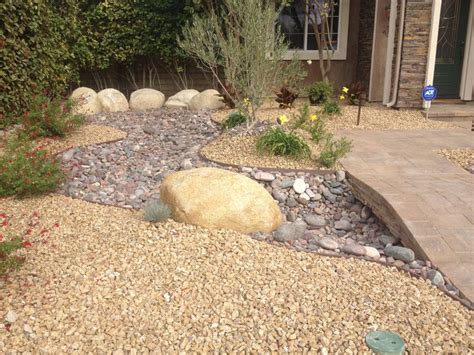 Apache Gold Gravel 7 8 Is A Crushed Granite Rock That Is Very Complimentary To Many  Front