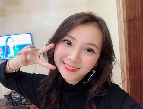 Gây bất ngờ khi theo chồng về dinh lúc đang nổi tiếng hot girl dân tộc giờ ra sao