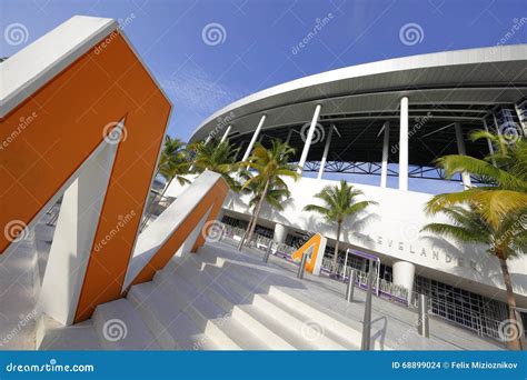 Marlins Park Stadium Miami FL Editorial Stock Image - Image of ...