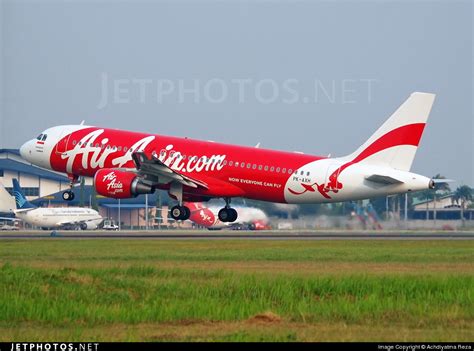 Pk Axh Airbus A Indonesia Airasia Achdiyatma Reza Jetphotos