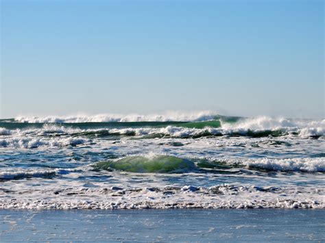 coastal waves  oregon image  stock photo public domain photo
