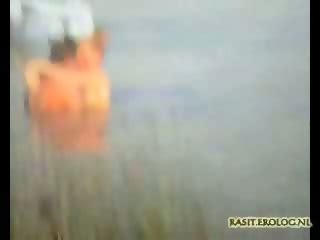 Couple Captured Having Sex In Lake