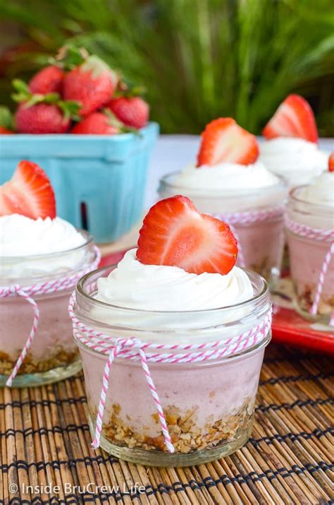 No Bake Strawberry Cheesecake Cups