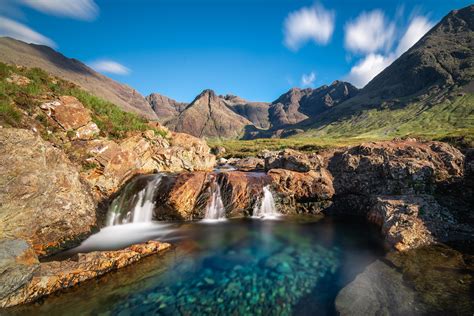 The Fairy Pools of Glen Brittle, Isle of Skye 🏴󠁧󠁢󠁳󠁣󠁴󠁿 [OC] [5017 × 3349 ...