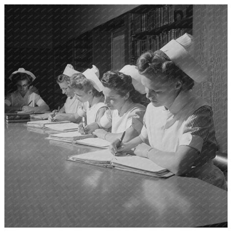 Nurse Training Study Hall 1944 Education Environment – KNOWOL