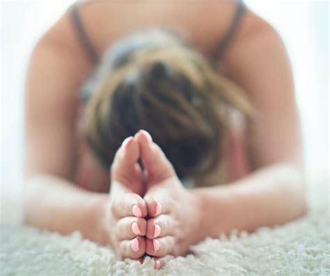 Our Complete Guide To Naked Yoga Bookretreats