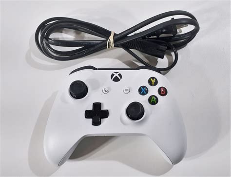 Microsoft 1681 1TB Xbox One S W/ Controller and AC Power Cable Very ...