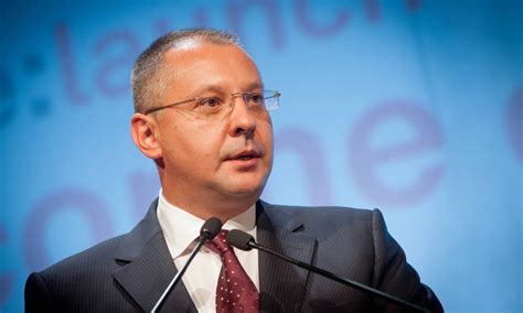 След тайно гласуване Станишев влиза в евролистата на БСП на пето място ...