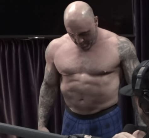 Joe Rogan Shows Off Improved Physique After Just One Month On Carnivore Diet Fitness Volt