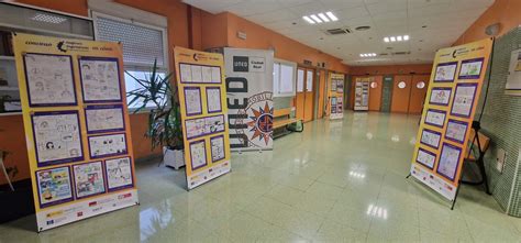 EXPOSICIÓN MUJERES INGENIOSAS EN CÓMICS EN LA UNED DE VALDEPEÑAS