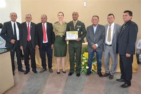 C Mara De Picos Entrega T Tulo De Cidadania Picoense Ao Comandante Do