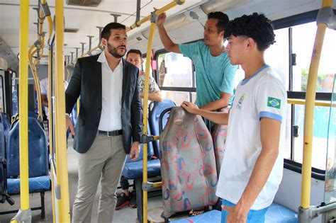 Secretário da Educação visita escola Benjamin Baptista para acompanhar