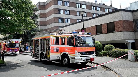 Hagen Brennende Kippe löst Feuerwehr Großeinsatz aus