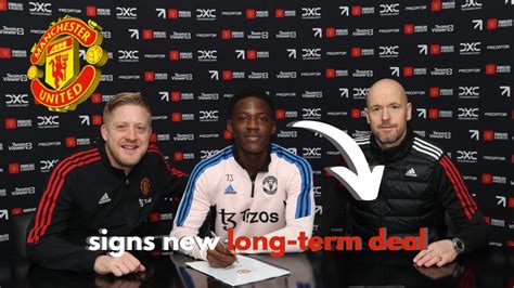 Man Utd Starlet Signs New Long Term Deal Youtube