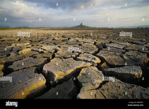 Crack Soil Texture Hi Res Stock Photography And Images Alamy