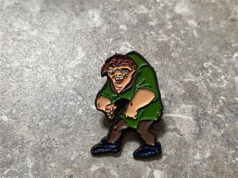 DISNEY HUNCHBACK OF Notre Dame Pin Badges Gargoyles Quasimodo Plastic