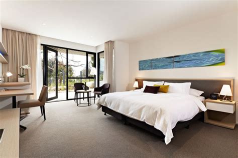 Flinders Hotel, a boutique hotel in Flinders