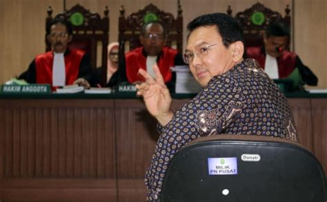 Perjalanan Ahok Ke Lokasi Sidang Penistaan Agama Tersendat Kemacetan