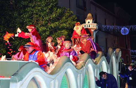 Els Reis Mags Arriben A Terrassa Ball De Reis Festa De Benvinguda