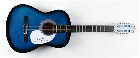 Dierks Bentley Signed 38" Acoustic Guitar (Beckett COA) | Pristine Auction