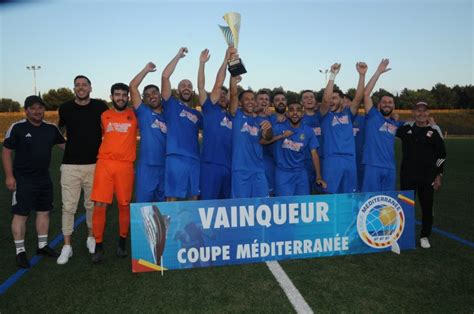 Pernes Sacr En S Niors District Grand Vaucluse De Football