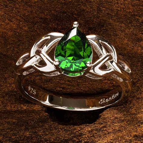 Sterling Silver Emerald Green Cubic Zirconia Trinity Knot Ring