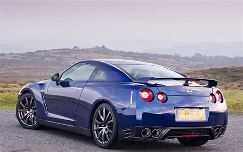 Nissan Skyline Gtr R35 Blue