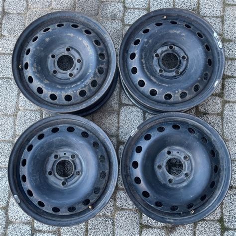 Stalowe Felgi 17x7 5x112 ET50 4 Sztuki Komplet Audi Bmw Skoda Seat Vw