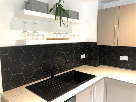 Distinctive Kitchen Tile Ideas For A Stylish And Functional Look