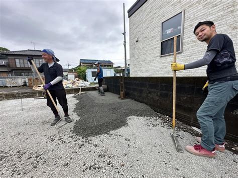 【静岡】「となりのお家に施工されているオワコンの駐車場を見たお施主様からのリクエストで採用」｜雑草・ぬかるみ対策「オワコン」｜生コンポータル