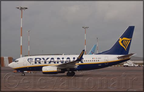 EI SEV Boeing 737 73S W Ryanair Ryanair S 700 Resting On Flickr